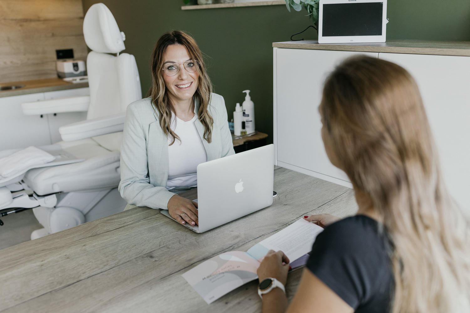 By Evelien Mangelschots contact FAQ