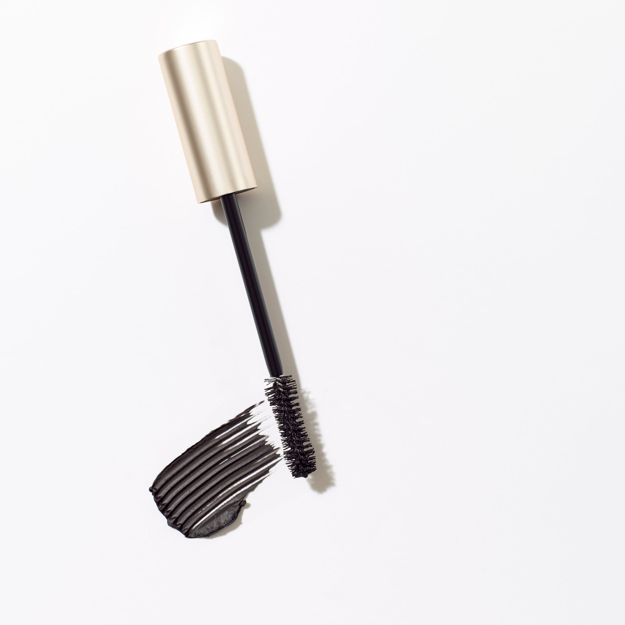 Beyond Lash Volumizing Mascara - Black